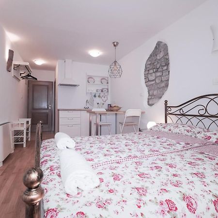 Apartments Pia Πιράν Εξωτερικό φωτογραφία