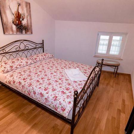 Apartments Pia Πιράν Εξωτερικό φωτογραφία
