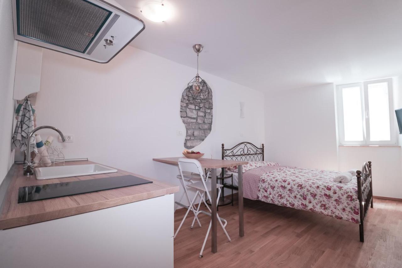 Apartments Pia Πιράν Εξωτερικό φωτογραφία