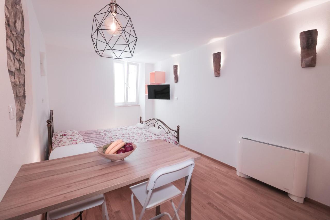 Apartments Pia Πιράν Εξωτερικό φωτογραφία